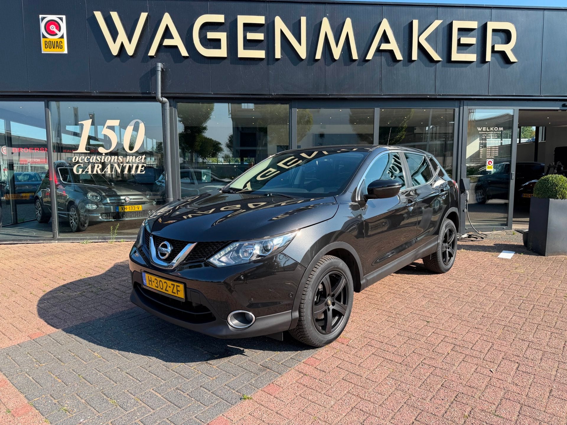 Nissan Qashqai 1.2 Acenta AUT|NAVI|Cruise|Camera|Trekhaak, Euro 5, Stof, Gebruikt, 680 kg