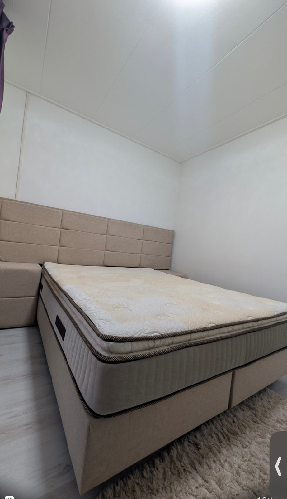 Bed in color brown