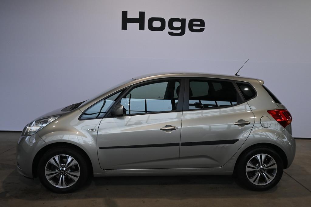 Kia Venga 1.4 CVVT DynamicPLusLine Clima Cruise control Navi, Gebruikt, 4 cilinders, 1153 kg, Leder en Stof