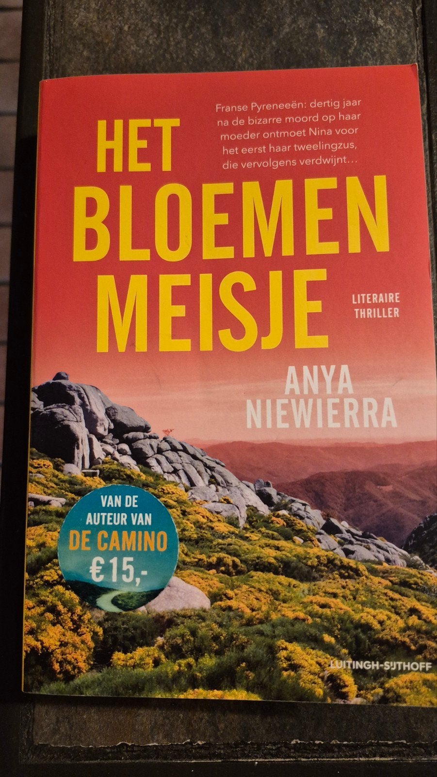 Anya Niewierra - Het bloemenmeisje, Ophalen of Verzenden, Zo goed als nieuw, Anya Niewierra