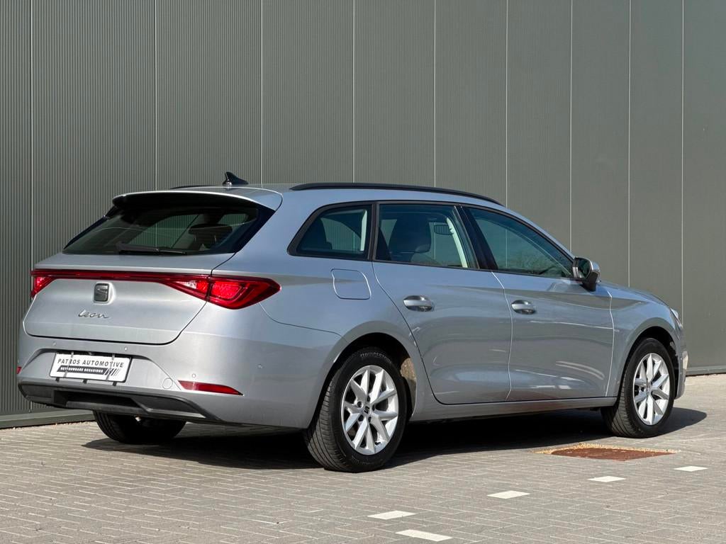 Seat Leon Sportstourer 1.0 eTSI 110PK DSG Automaat, Auto's, Automaat, Stof, Gebruikt, Leon