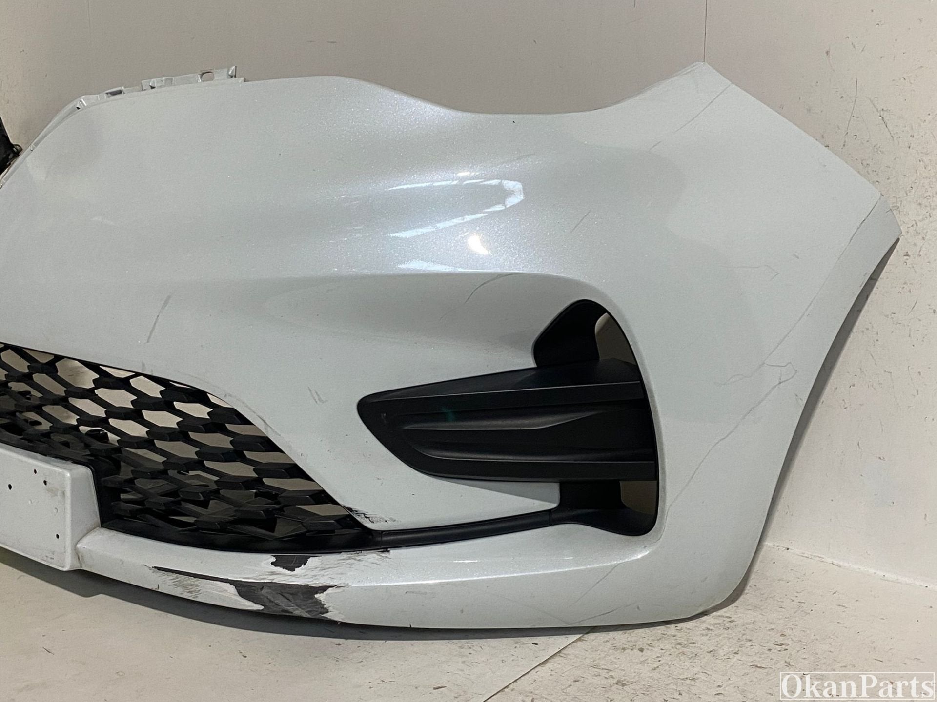 Renault Zoe Facelift Voorbumper 620223129R, Auto-onderdelen, Info@fabrikant.eu, Ophalen of Verzenden, Bumper, Fabrikant BV