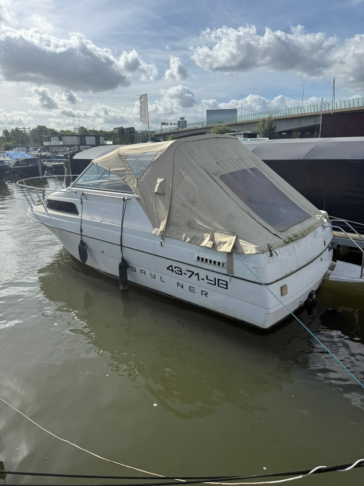 Bayliner 2455 Ciera Sunbridge, Gebruikt, Binnenboordmotor, 215 pk, Polyester