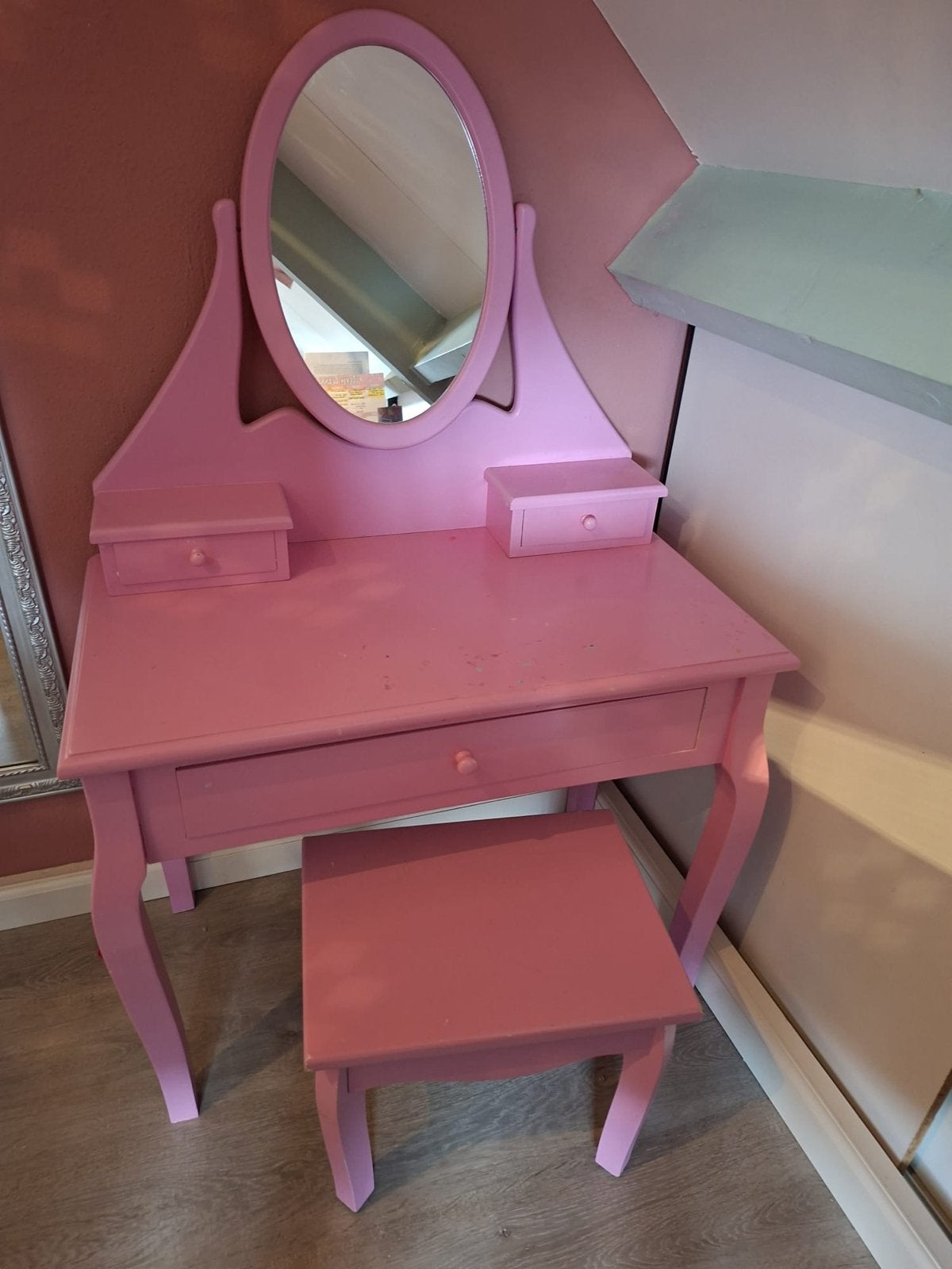 Roze kaptafel met spiegel en krukje, Ophalen, Gebruikt, Klassiek, 50 tot 100 cm