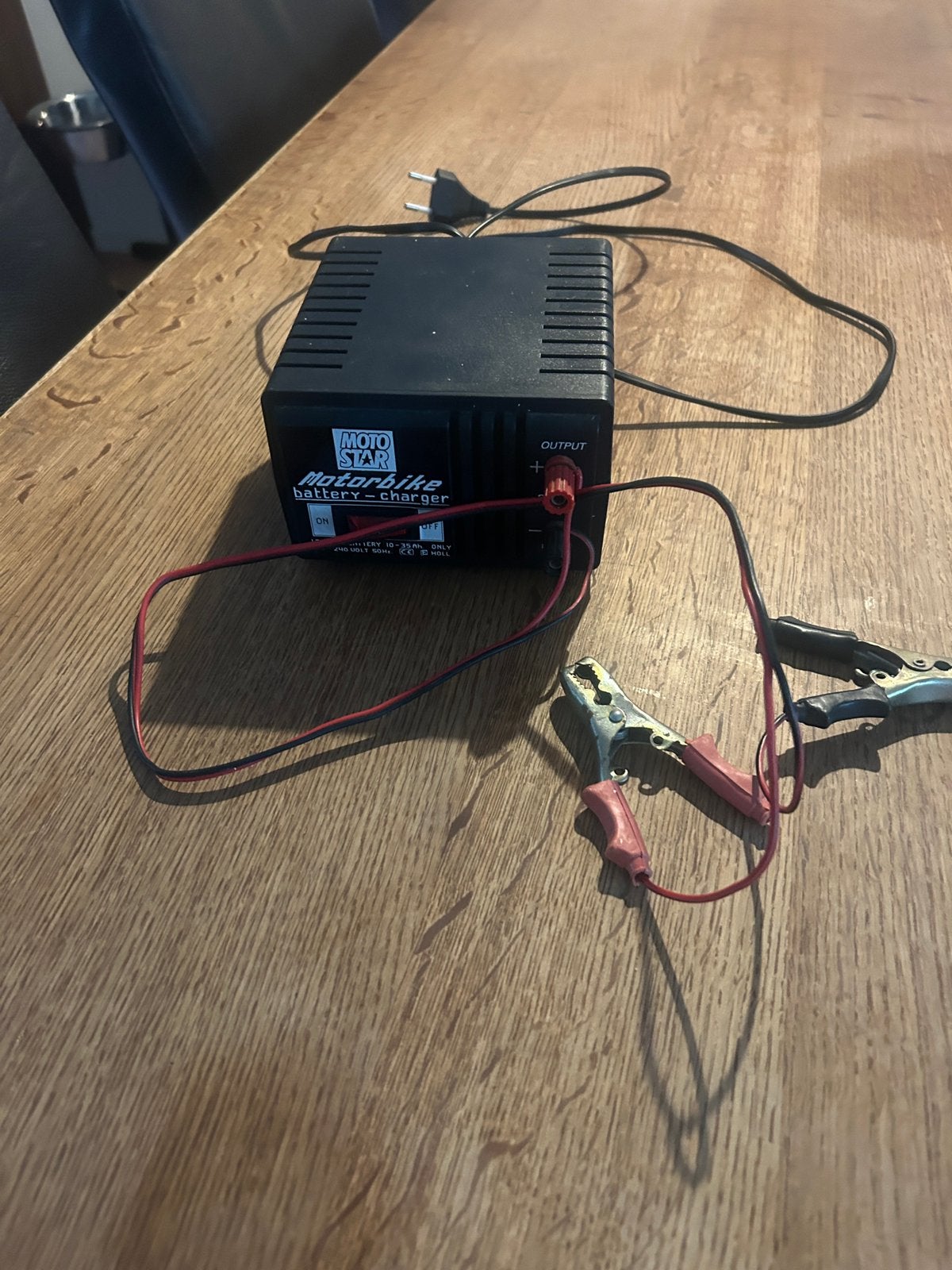 Acculader te koop aangeboden, Motoren, Ophalen