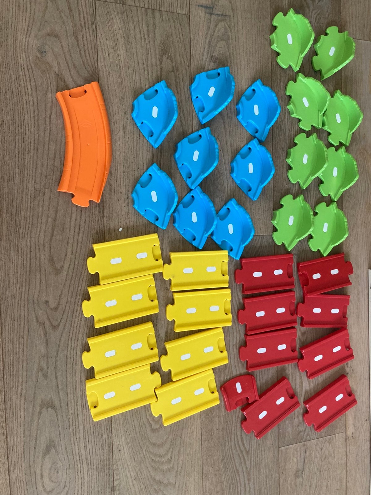 Wegdelen, racebaan, treinbaan, auto’s van Vtech Toet Toet, Ophalen, Zo goed als nieuw, Handmatig, Overige merken