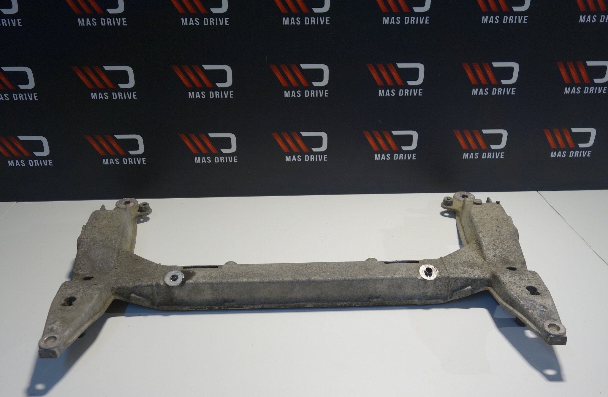 Porsche 996 & 986 voorste subframe 99634110115, Gebruikt