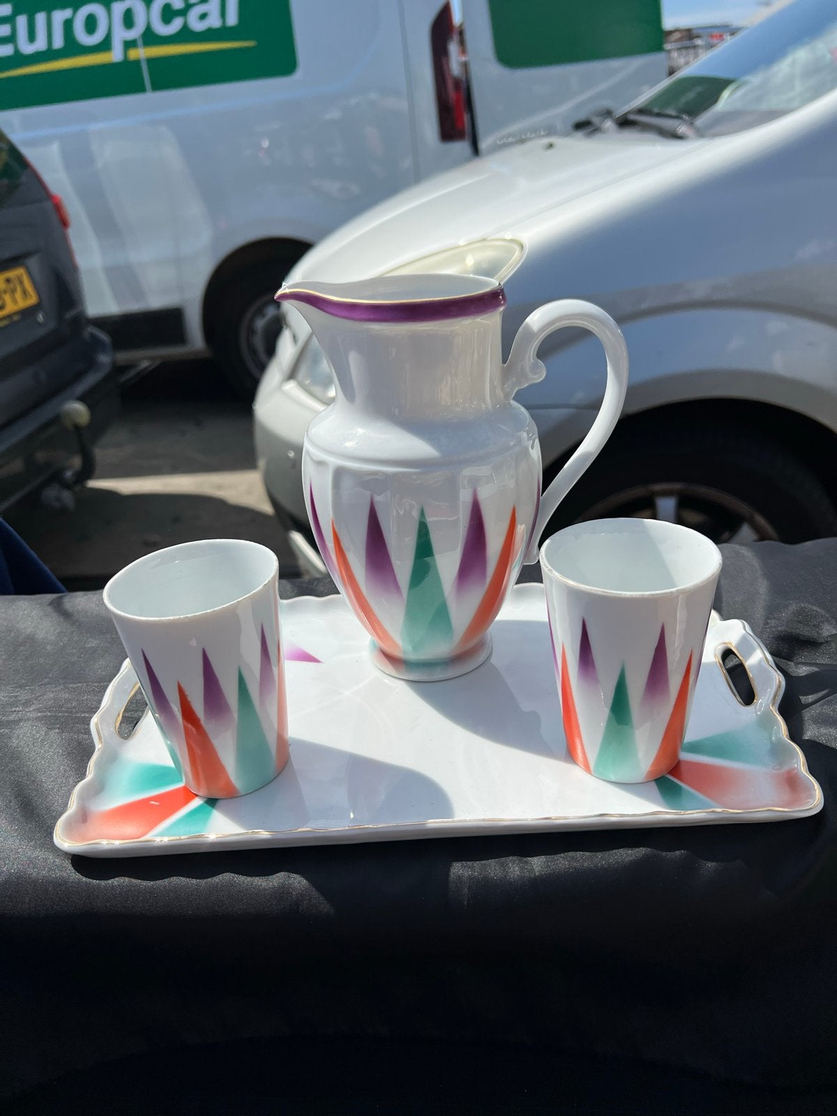 Victoria China Art Deco Set - Kan, 2 bekers & Dienblad, Ophalen of Verzenden
