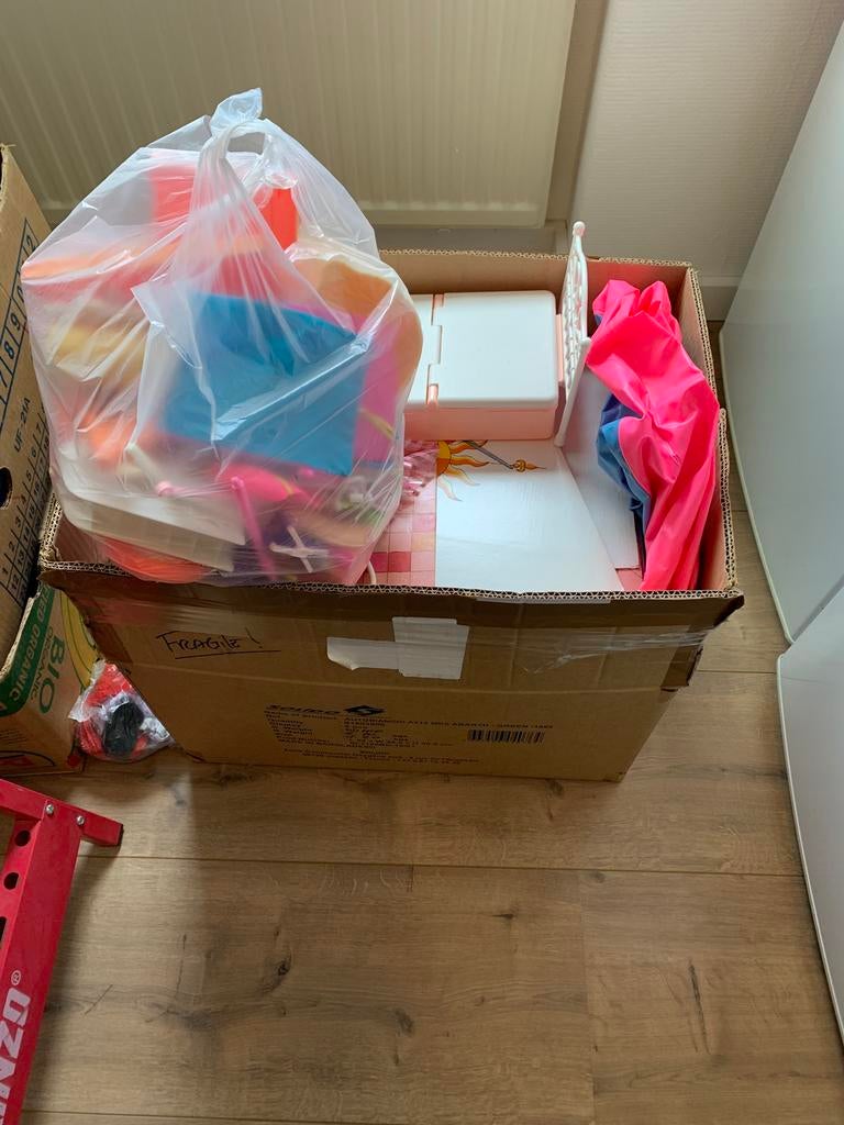 Volle doos vintage Barbiespullen, Ophalen, Gebruikt, Overige typen