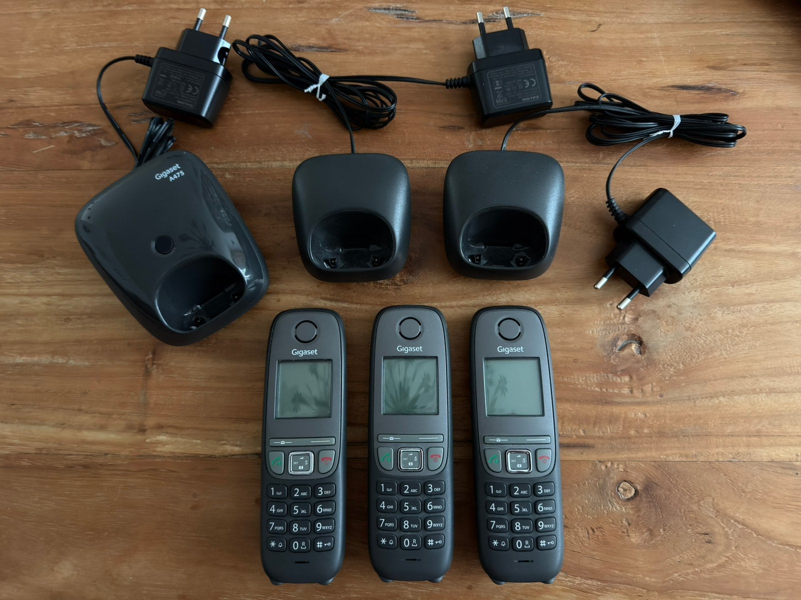 Gigaset A475 DECT- drie handsets met basisstation, Telecommunicatie, Vaste telefoons | Handsets en Draadloos, Ophalen of Verzenden