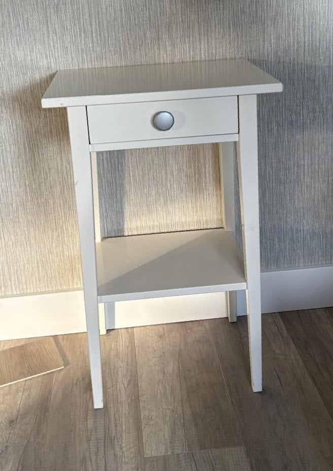 IKEA Hemnes bijzettafel/nachtkastje, Ophalen, Minder dan 55 cm, Gebruikt, 60 cm of meer