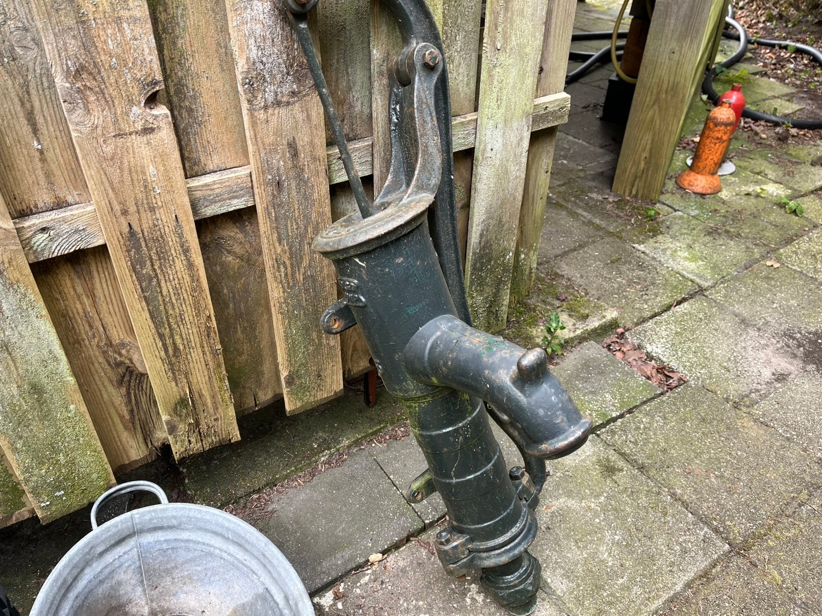 Antieke pomp, Ophalen, Gebruikt, Handmatig, Bronpomp