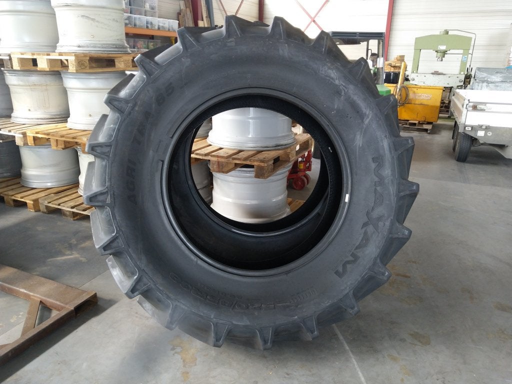 520/85 x R38 Nieuwe Maxam banden, Niet ingevuld, Niet ingevuld, Niet ingevuld
