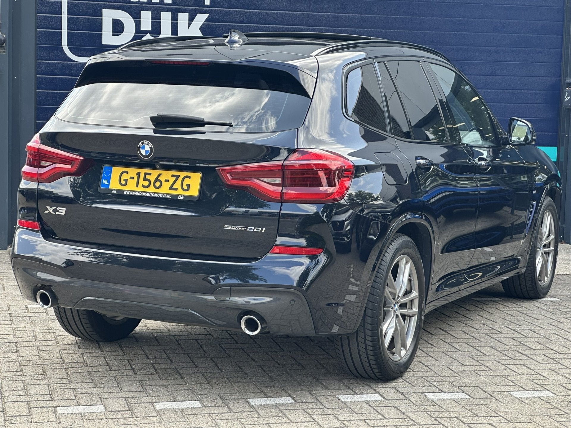 BMW X3 sDrive20i Launch Edition High Executive M SPORT PANOR, Auto's, Automaat, Achterwielaandrijving, Gebruikt, 4 cilinders