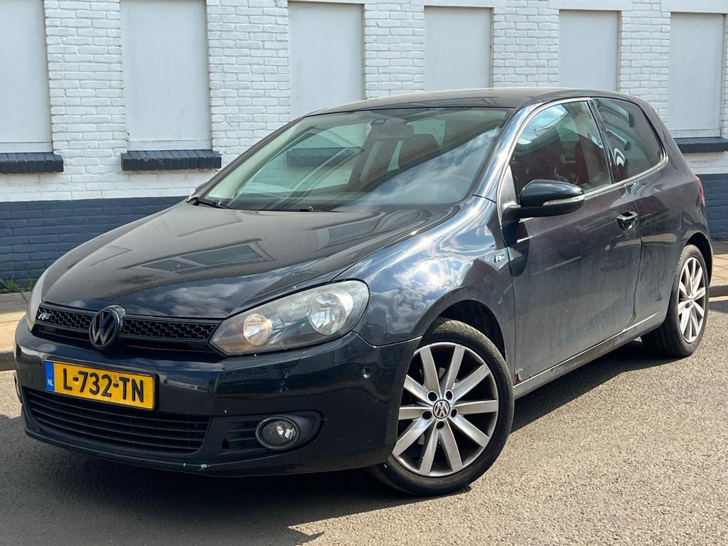 Volkswagen Golf 1.4 TSI Highline R-Line 90kW Zwart, Auto's, Euro 5, Gebruikt, 4 cilinders, Alcantara
