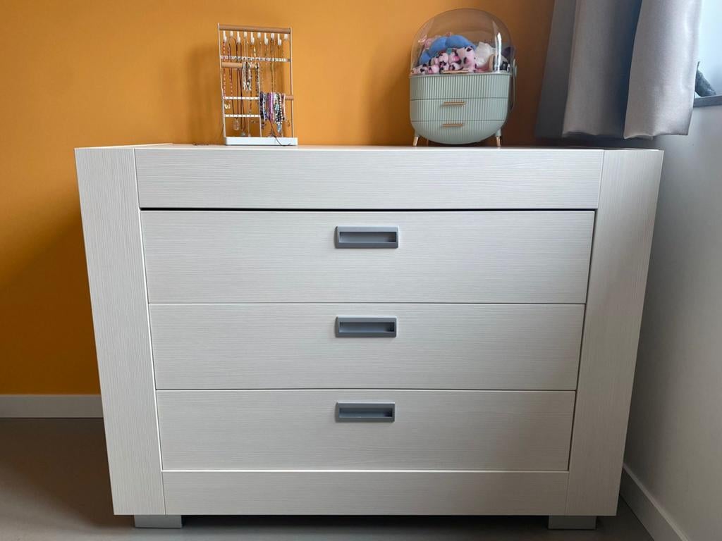 Witte ladekast + bijpassende boekenplank, Ophalen, Gebruikt, 50 tot 100 cm, 3 of 4 laden