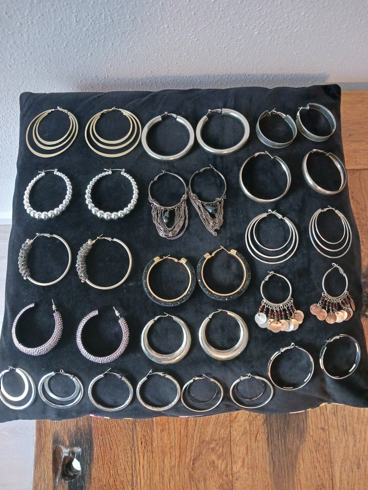 veel grote oorringen, creolen allen verschillend  nieuw, Overige materialen, Hangers, Overige kleuren, Nieuw