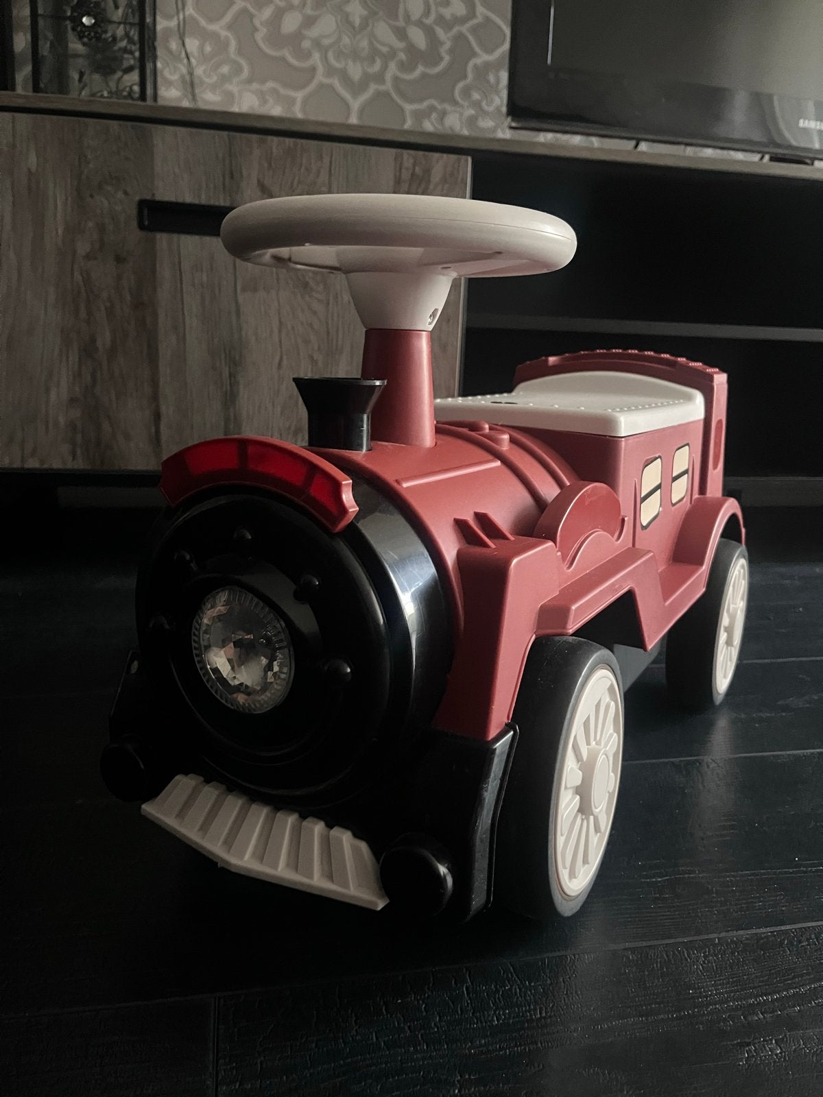 Looptrein rood met wit stuur, Ophalen, Gebruikt, Loopvoertuig