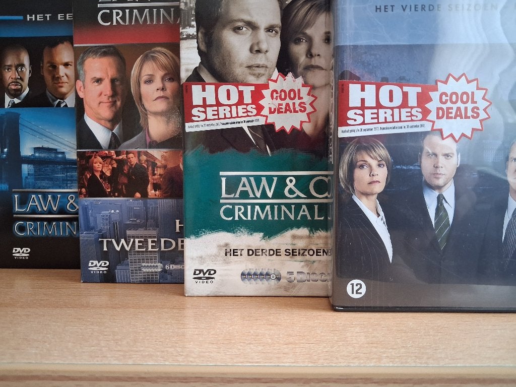 LAW AND ORDER: CRIMINAL INTENT: SEIZOEN 1 t/m 4, Engels, Nederlands, Ophalen of Verzenden, Zo goed als nieuw