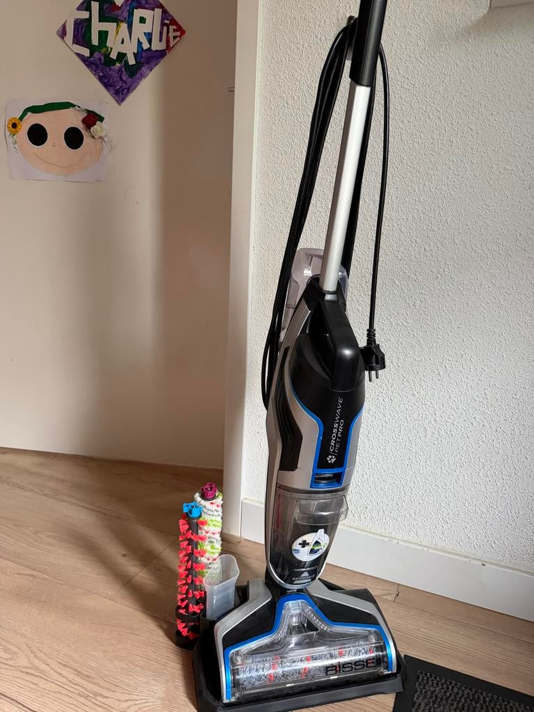 Bissell CrossWave Pet Pro 3-in-1 stofzuiger & dweil, Witgoed en Apparatuur, Stofzuigers, Dweilfunctie, Zo goed als nieuw, Reservoir