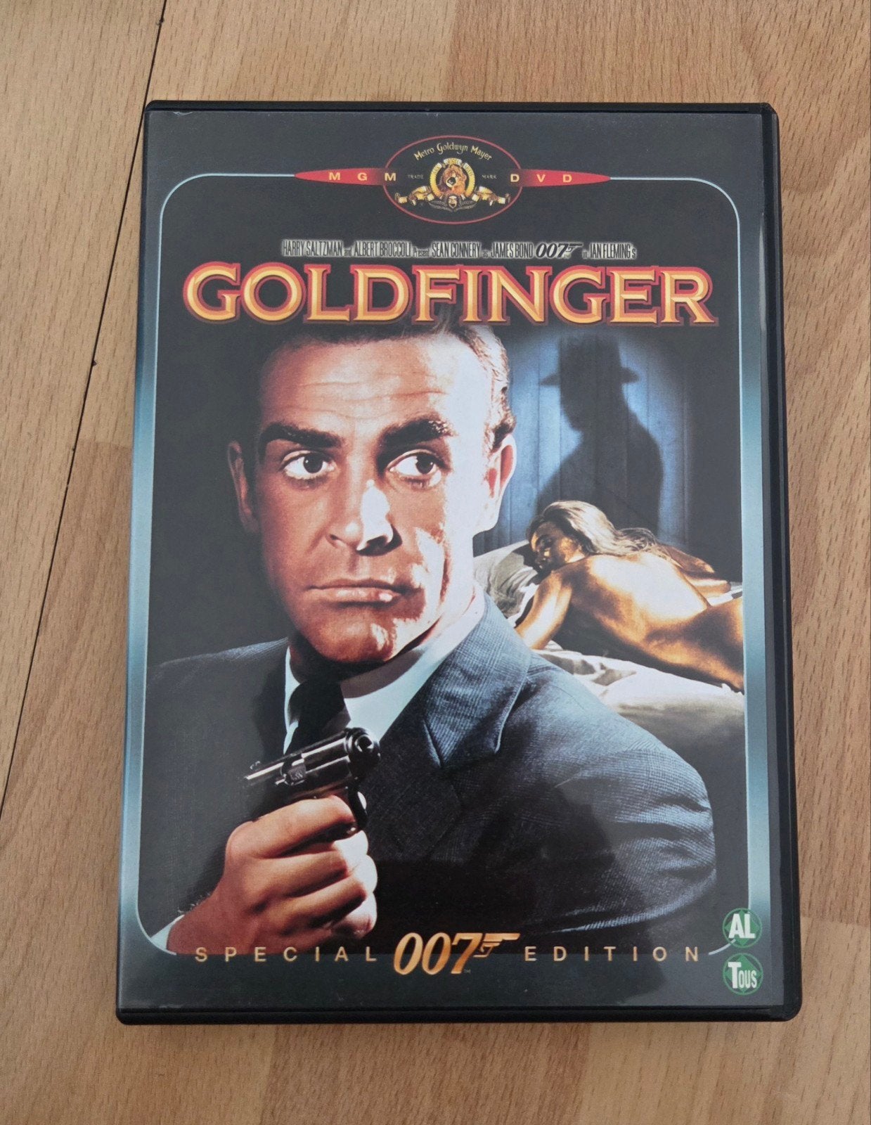 Goldfinger, Vanaf 16 jaar, Ophalen of Verzenden, Zo goed als nieuw