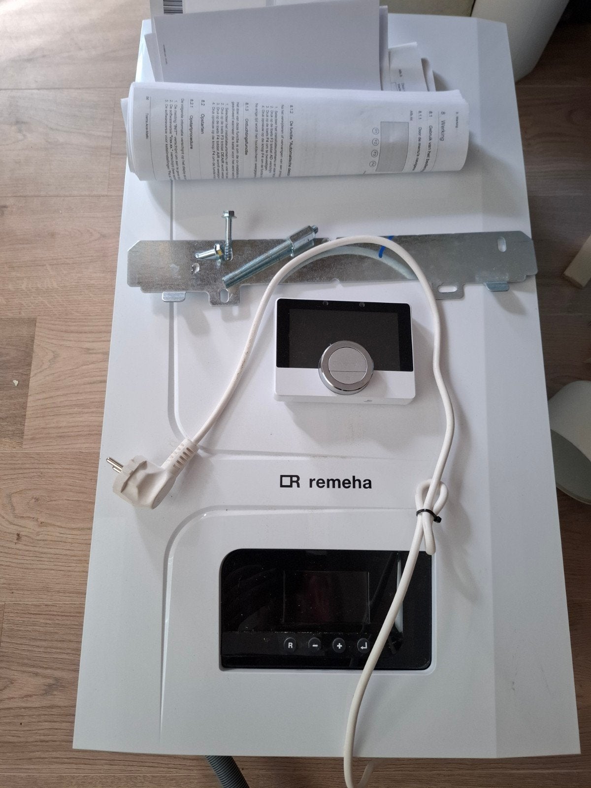 Remeha verwarmingsketel hybride, Doe-het-zelf en Verbouw, Ophalen, Minder dan 60 cm, Cv-ketel of Combi-ketel, 30 tot 80 cm