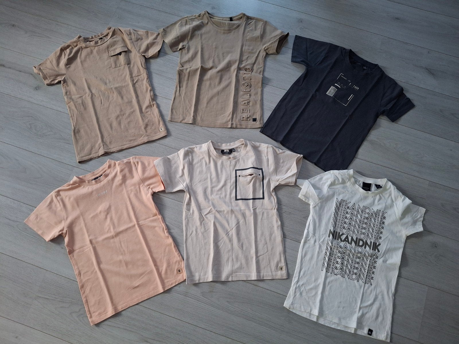 Jongens t-shirts van Levv, maat 134-140, Kinderen en Baby's, Ophalen of Verzenden, Zo goed als nieuw, Shirt of Longsleeve, Jongen