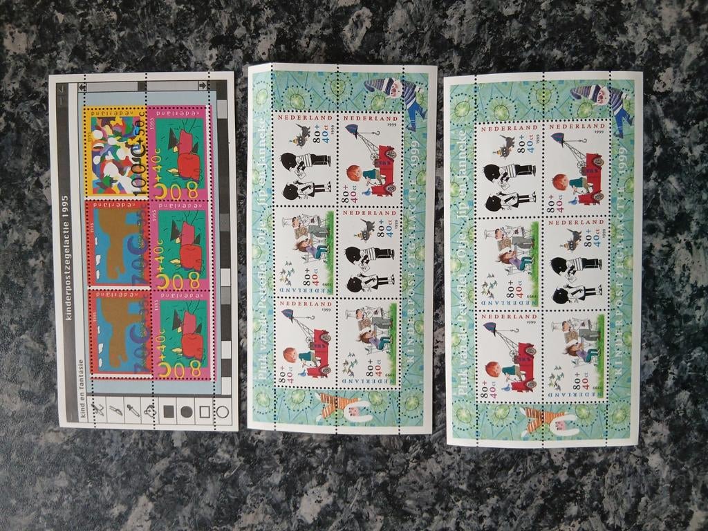 Oude Kinderpostzegels - Diverse jaren en vellen, Ophalen of Verzenden, Na 1940, Postfris
