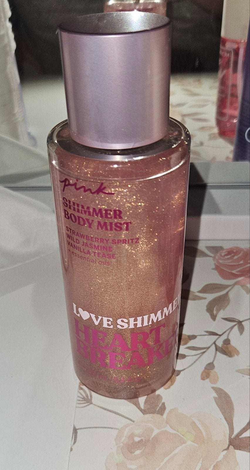 Victoria's Secret Pink Shimmer Body Mist, Ophalen of Verzenden, Zo goed als nieuw, Deodorant of Bodyspray