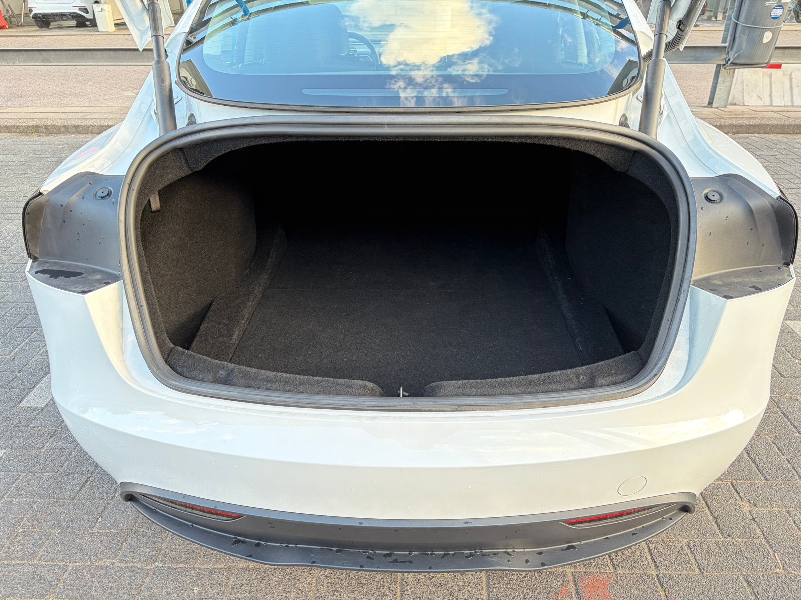 Foto 18 van Tesla Model 3 Highland Long Range AWD FSD Fabrieksgarantie