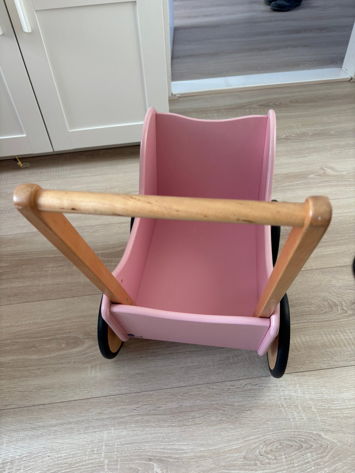 Roze houten poppenwagen, Ophalen, Gebruikt, Duw- of Trekspeelgoed
