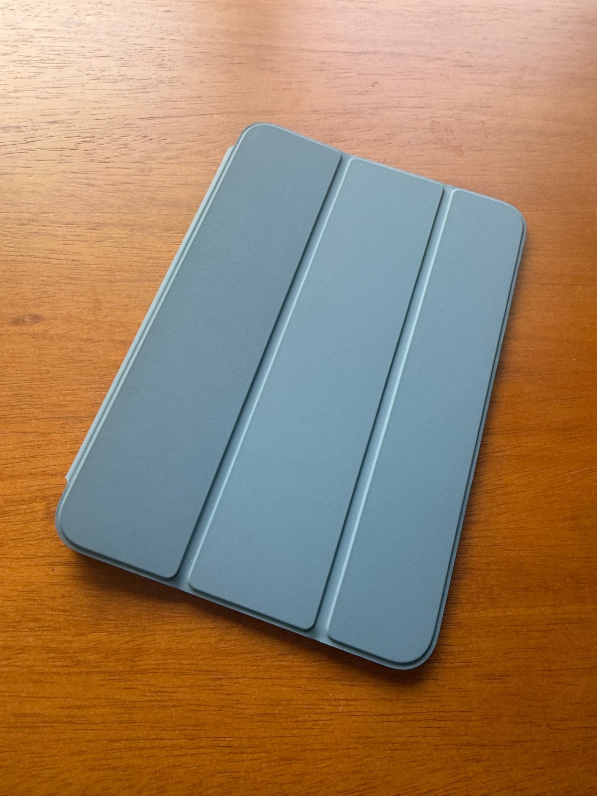 Apple Smart Folio hoes voor iPad Mini (6e generatie), Ophalen of Verzenden, Zo goed als nieuw, 8 inch, Bescherming voor- en achterkant