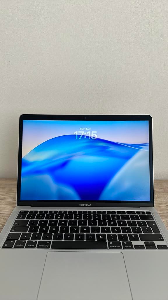 MacBook Air M1 2020 Zilver, 256 GB, 2 tot 3 Ghz, Qwerty, 8 GB