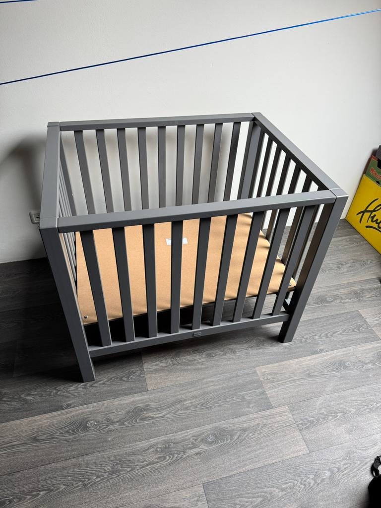 TWF box timo zinder lade grijs met matras, Kinderen en Baby's, Boxen, Ophalen, Gebruikt