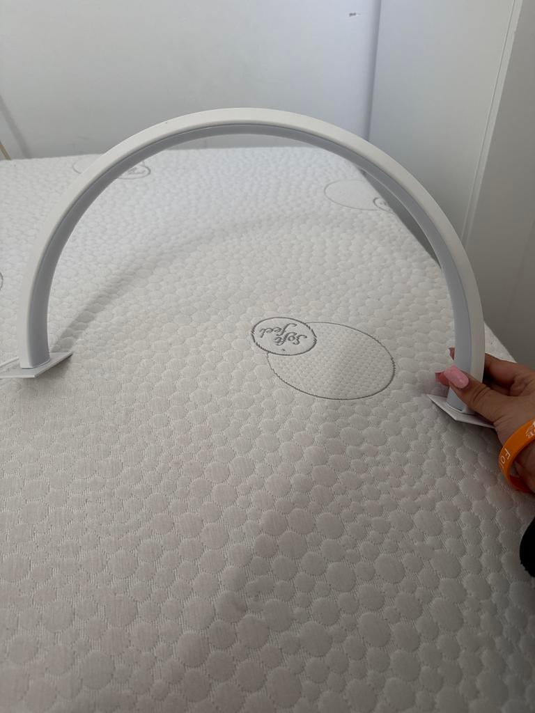 Moderne halve maan lamp - stijlvol en functioneel, Huis en Inrichting, Lampen | Overige, Zo goed als nieuw, Ophalen of Verzenden