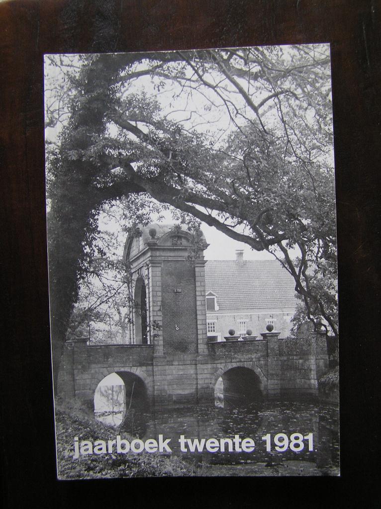 Jaarboek Twente 1981 Nr. 20, Boeken, Geschiedenis | Stad en Regio, Ophalen of Verzenden, Zo goed als nieuw