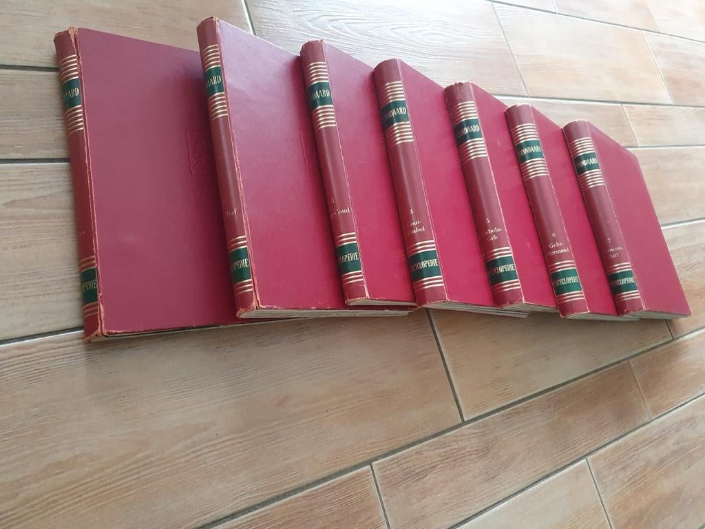 Dierenencyclopedie 7-delig - Complete serie uit 1970, Boeken, Encyclopedieën, Complete serie, Dieren, Ophalen, Gelezen