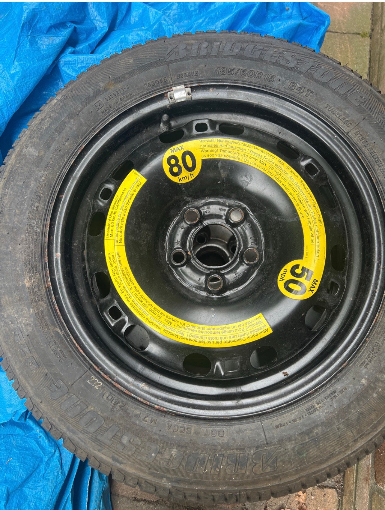 Autoband Bridgestone 185/60/R15, Ophalen of Verzenden, Zo goed als nieuw