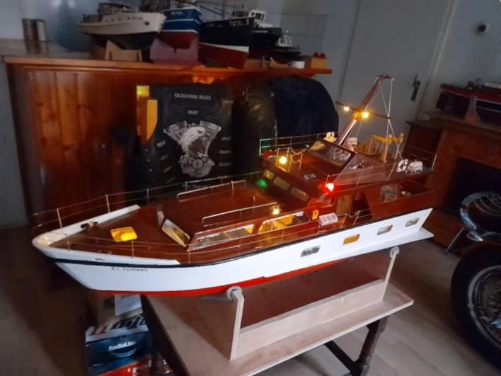Pracht rc jacht El Torino RTR, Ophalen, Zo goed als nieuw, Groter dan 1:32, Overige merken
