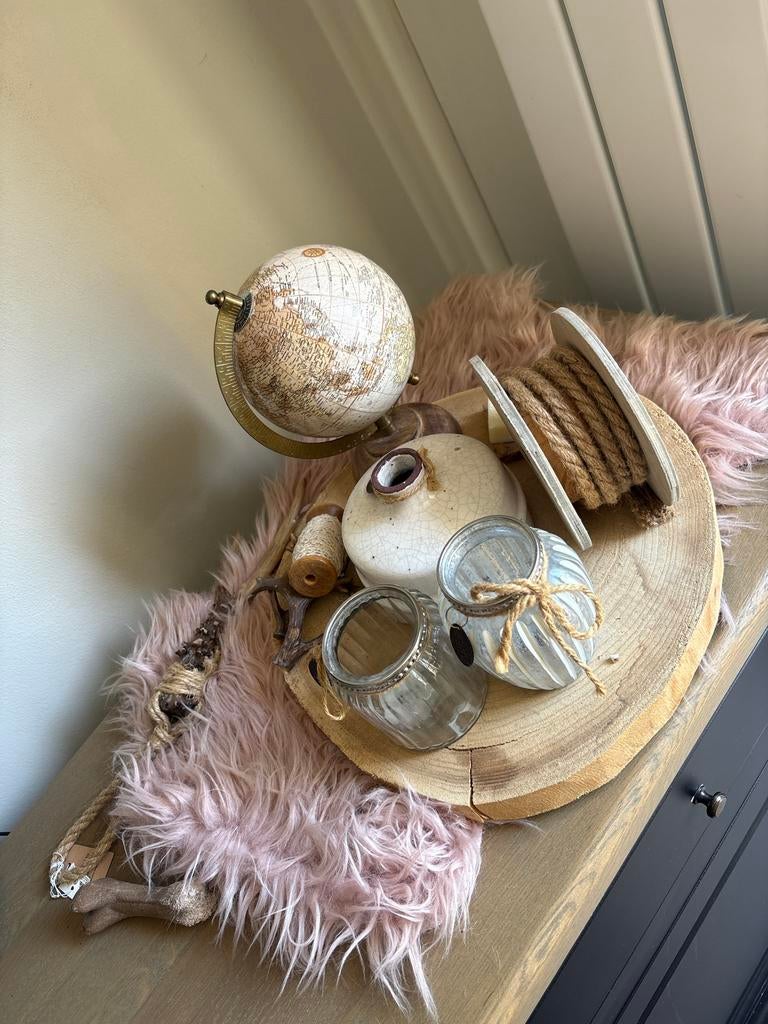 Houten plateau met woonaccessoires, Huis en Inrichting, Woonaccessoires | Overige, Gebruikt, Ophalen of Verzenden