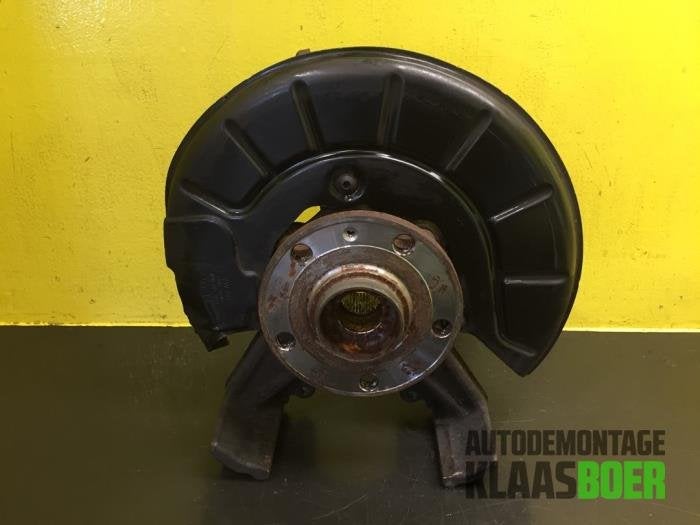 Fusee rechts-voor van een Volkswagen Golf, Gebruikt, -, Volkswagen, -