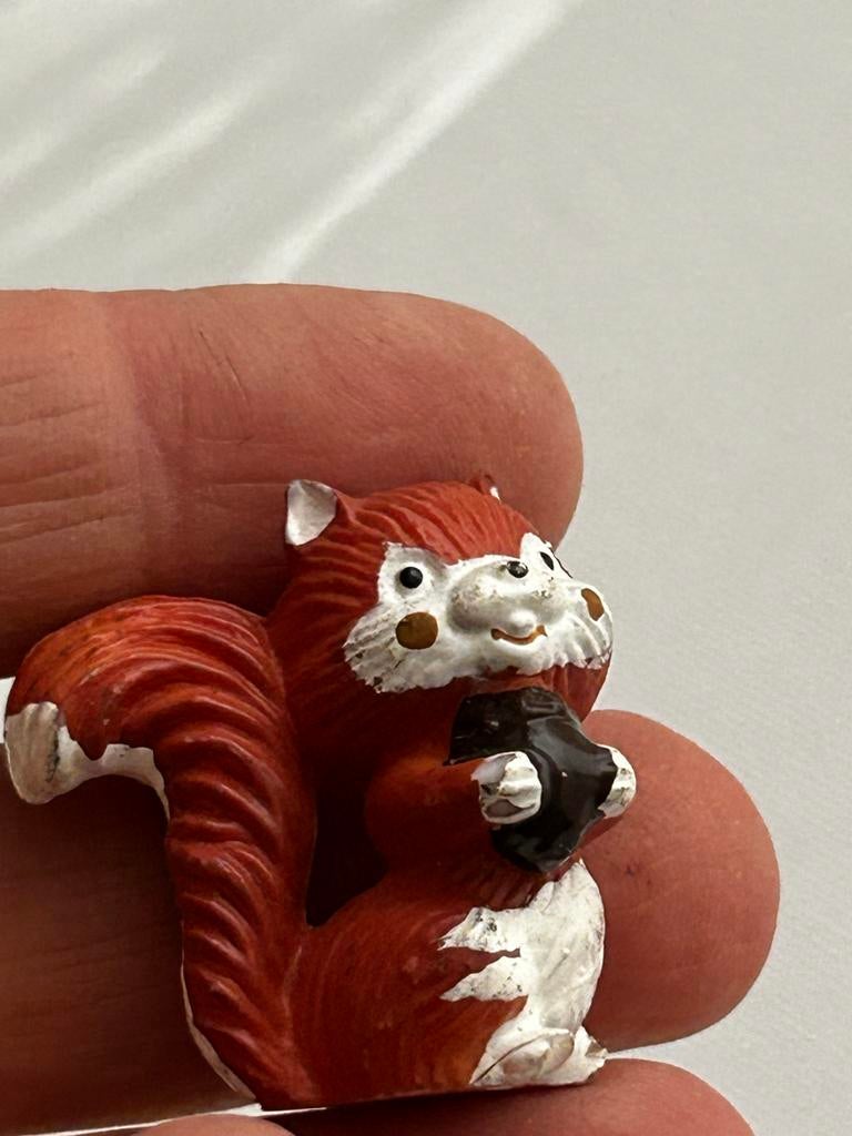 Vintage Eekhoorn Figuur met Nootje - Decoratief, Ophalen of Verzenden, Gebruikt