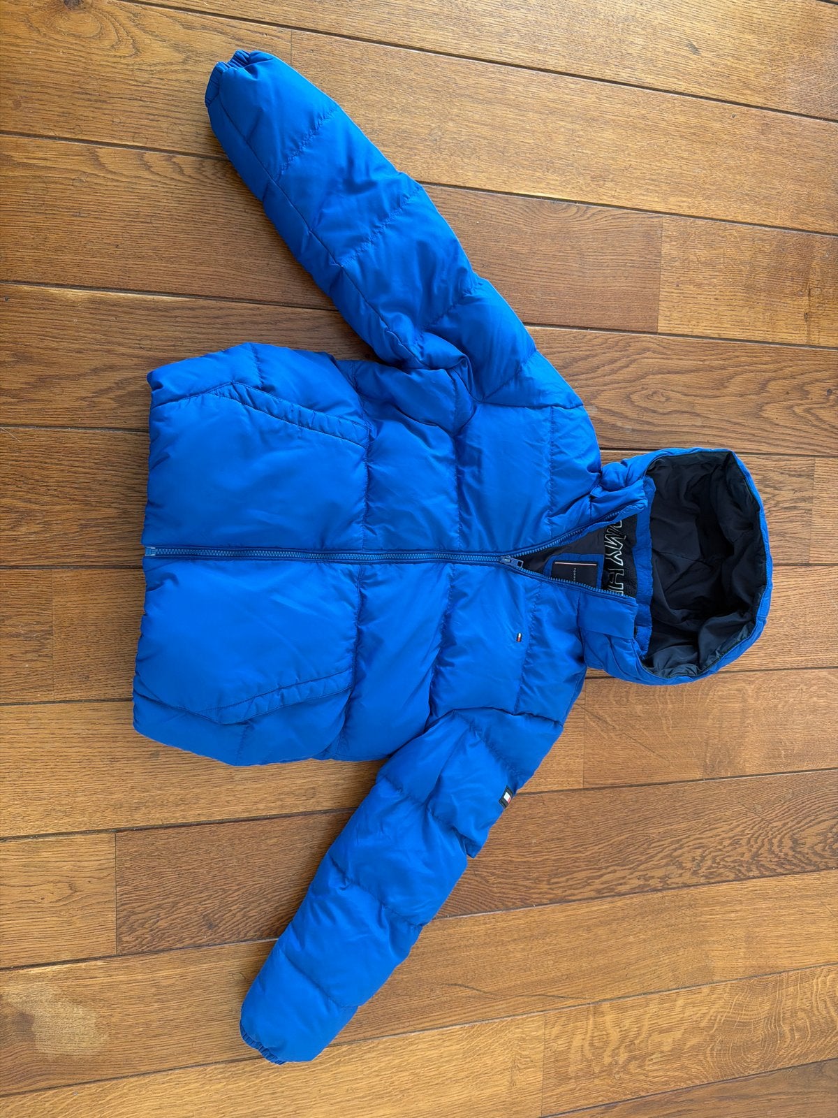 Tommy Hilfiger winterjas - Blauw - Maat 164, Kinderen en Baby's, Ophalen of Verzenden, Zo goed als nieuw, Jongen of Meisje, Jas