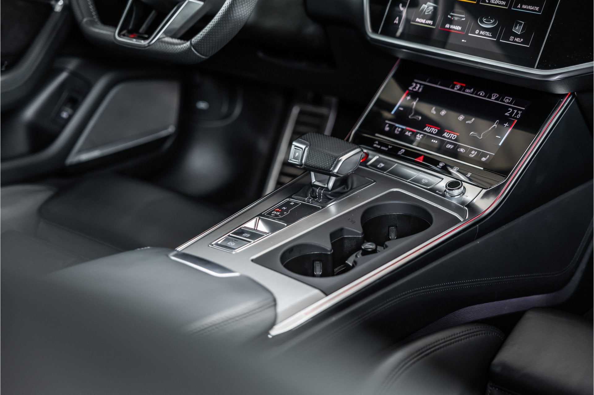 Foto 10 van Audi RS6 Avant 4.0 TFSI Quattro | Keramisch | Dynamic + | Mi