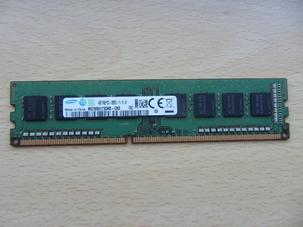 Samsung 4GB PC3-12800 DDR3-1600MHz non-ECC Unbuffered CL11, Computers en Software, RAM geheugen, DDR3, Ophalen of Verzenden, Desktop