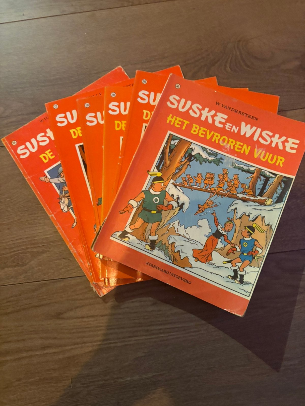 Grote collectie suske en wiske stripboeken, Meerdere stripboeken, Ophalen, Gelezen