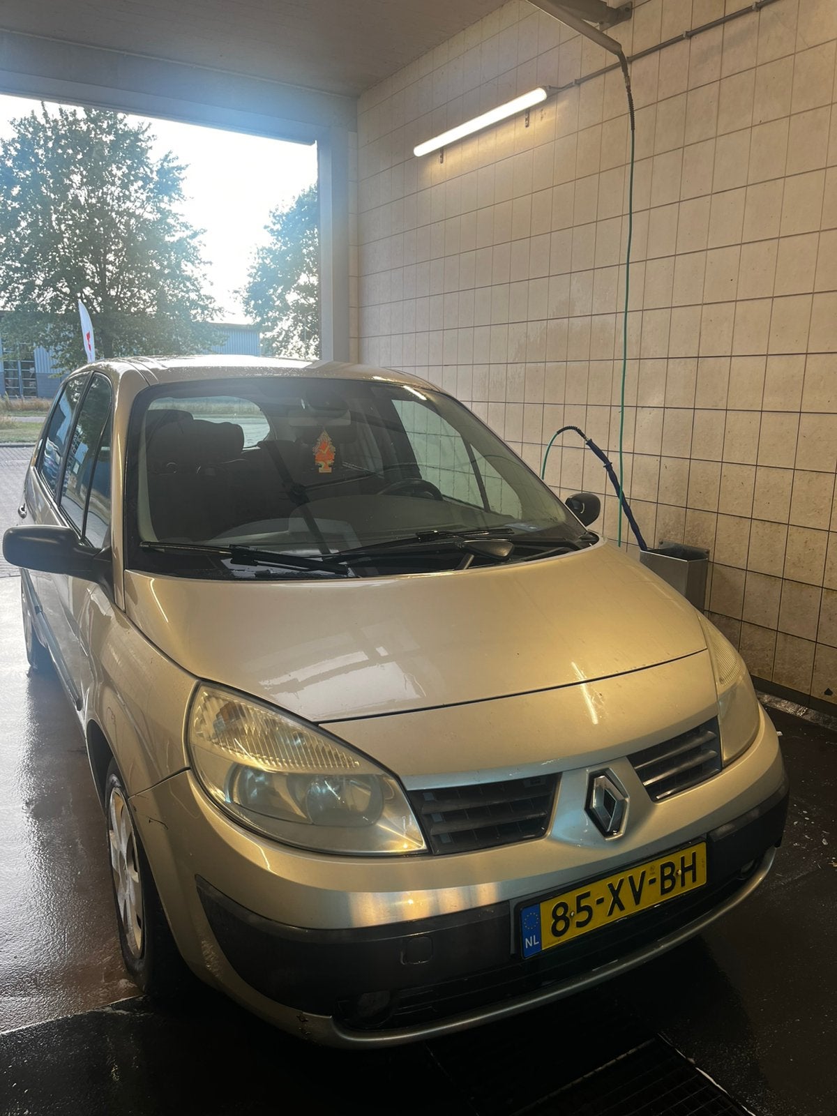 Renault Scénic 1.6 16V 82KW 2006 Beige, Auto's, Voorwielaandrijving, 1295 kg, 4 cilinders, Beige