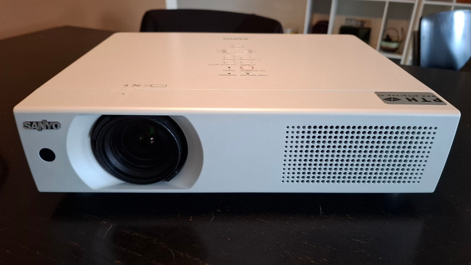 Sanyo PLC-XU106 XGA Projector - Helder en Betrouwbaar, Ophalen, Gebruikt, Sanyo, LCD