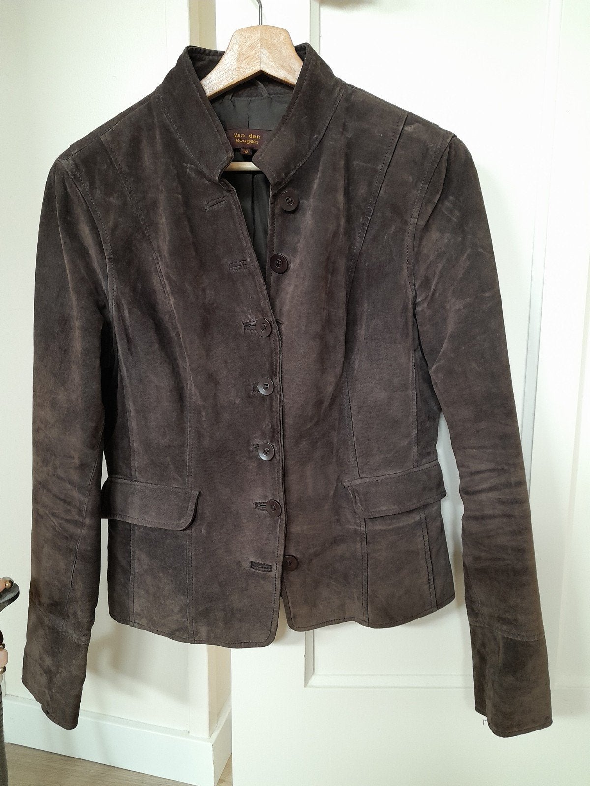 Suède jasje maat 42 (valt als maat 38)van den hoogen, Kleding | Dames, Ophalen of Verzenden, Zo goed als nieuw, Maat 42/44 (L)