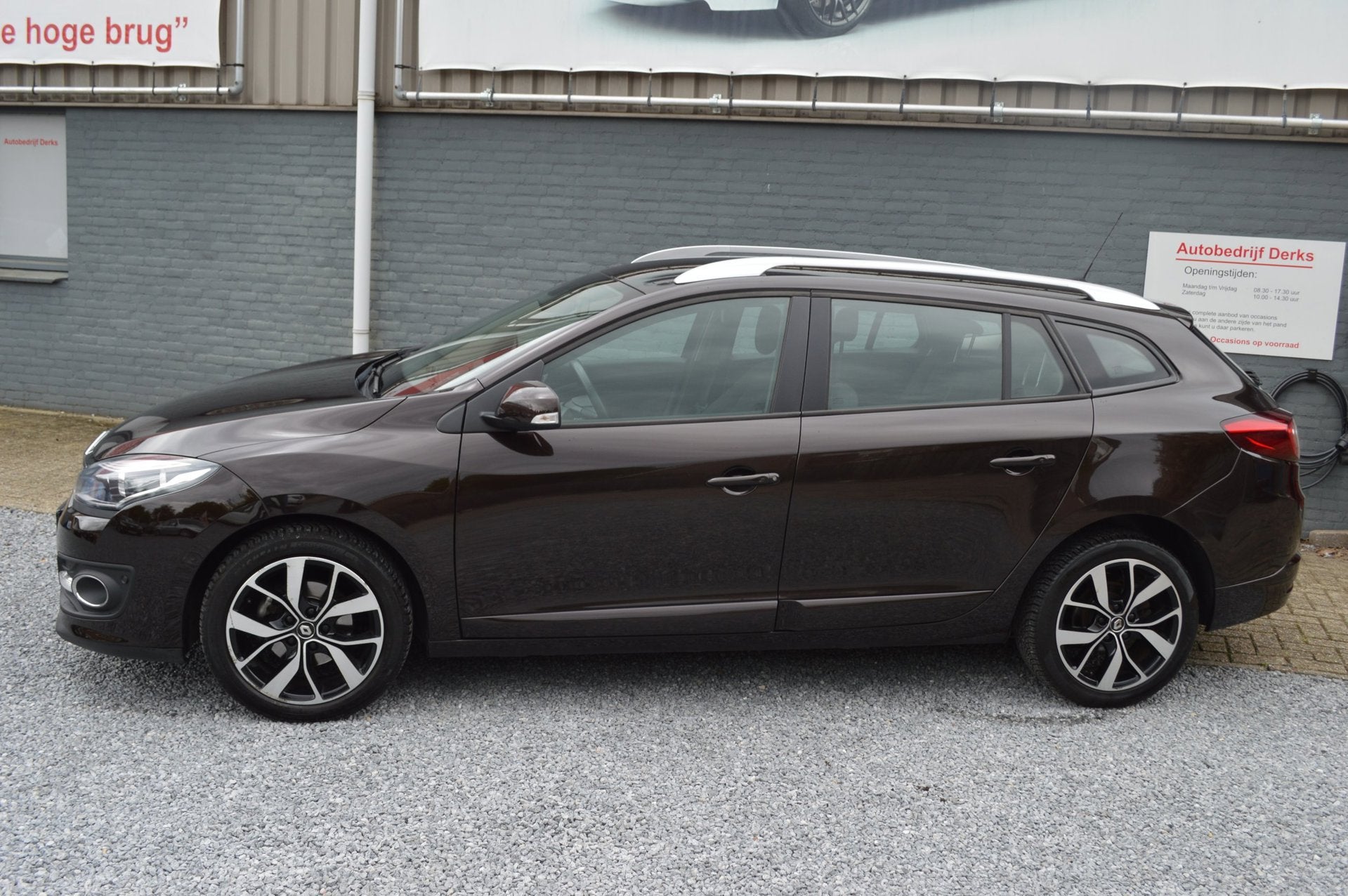 Renault Mégane Estate 1.2 TCe Bose Airco LED 5Drs Trekhaak, Voorwielaandrijving, Euro 5, Stof, Gebruikt